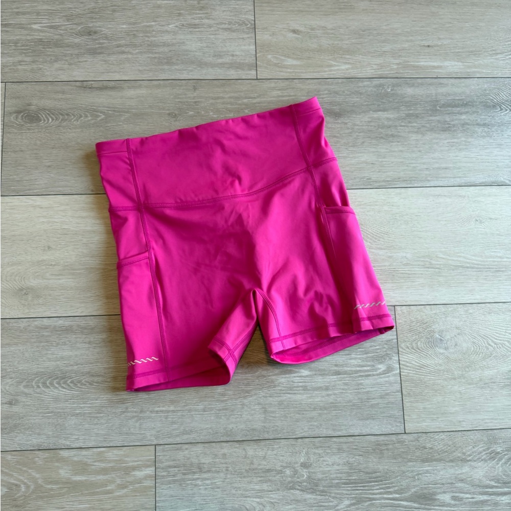 FABLETICS Anywhere Motion365+ HW RUN 4” biker shorts women’s size medium - Picture 2 of 6